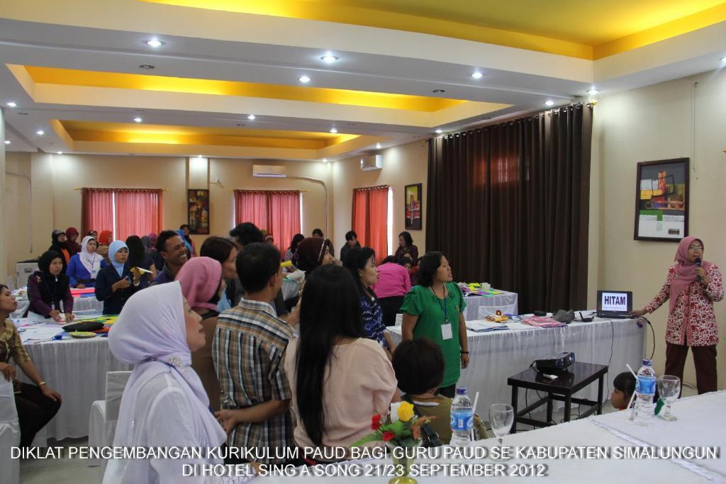 Hotel Sing A Song Pematangsiantar Dış mekan fotoğraf